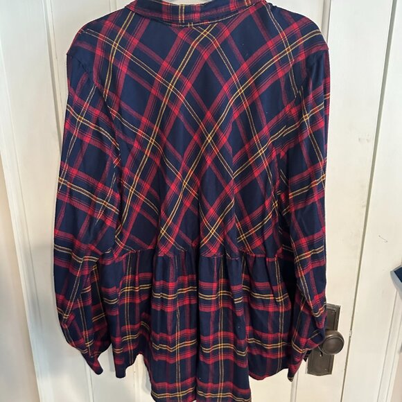 | COMO Vintage | Flannel Button Down - Picture 4 of 6